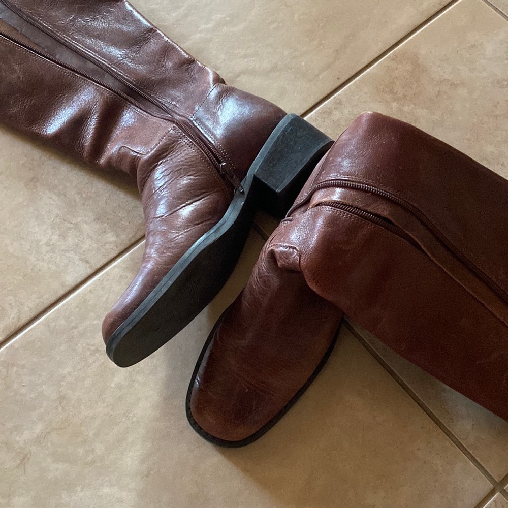 Leather boots